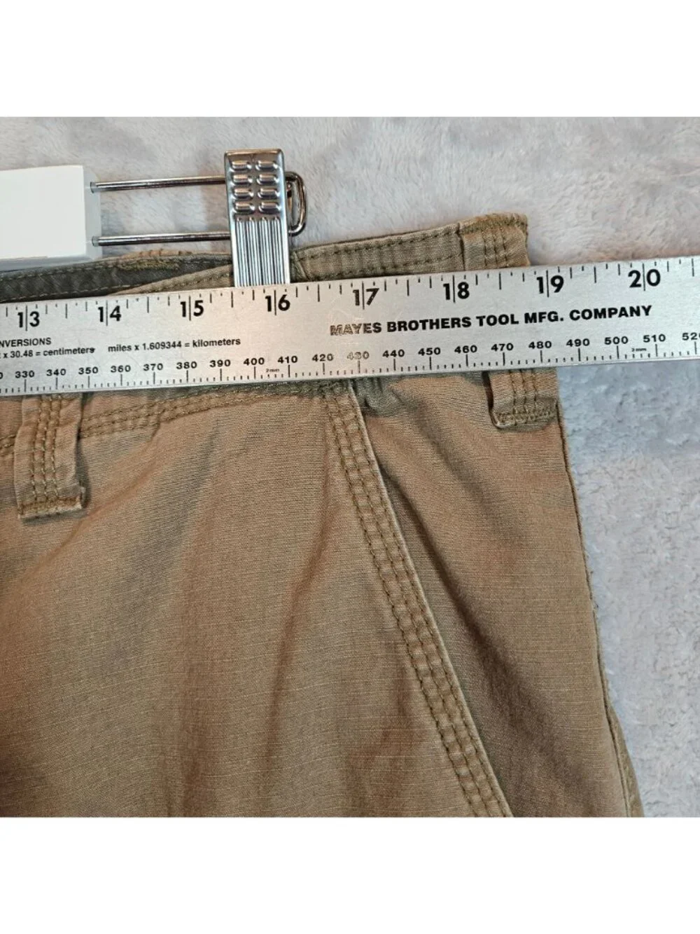 Eddie Bauer Mens 36x30 Khaki Cargo Pants Cotton Relaxed Fit Multi Pockets